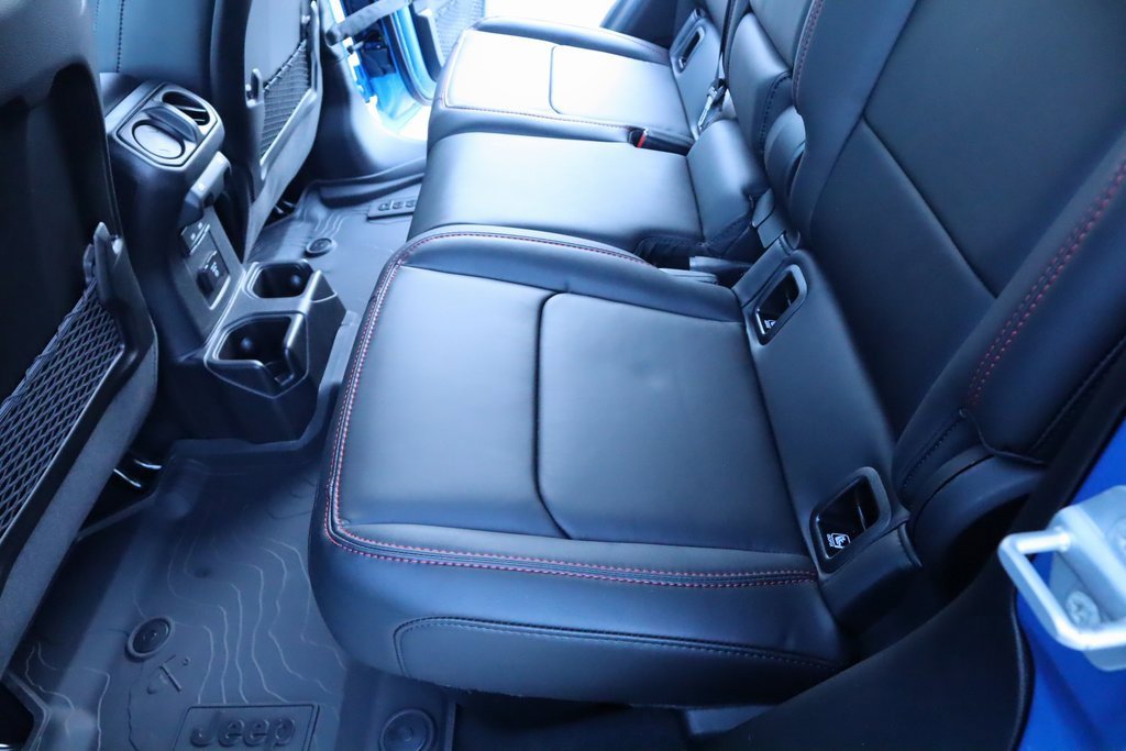 New 2025 Jeep Gladiator Rubicon image 13