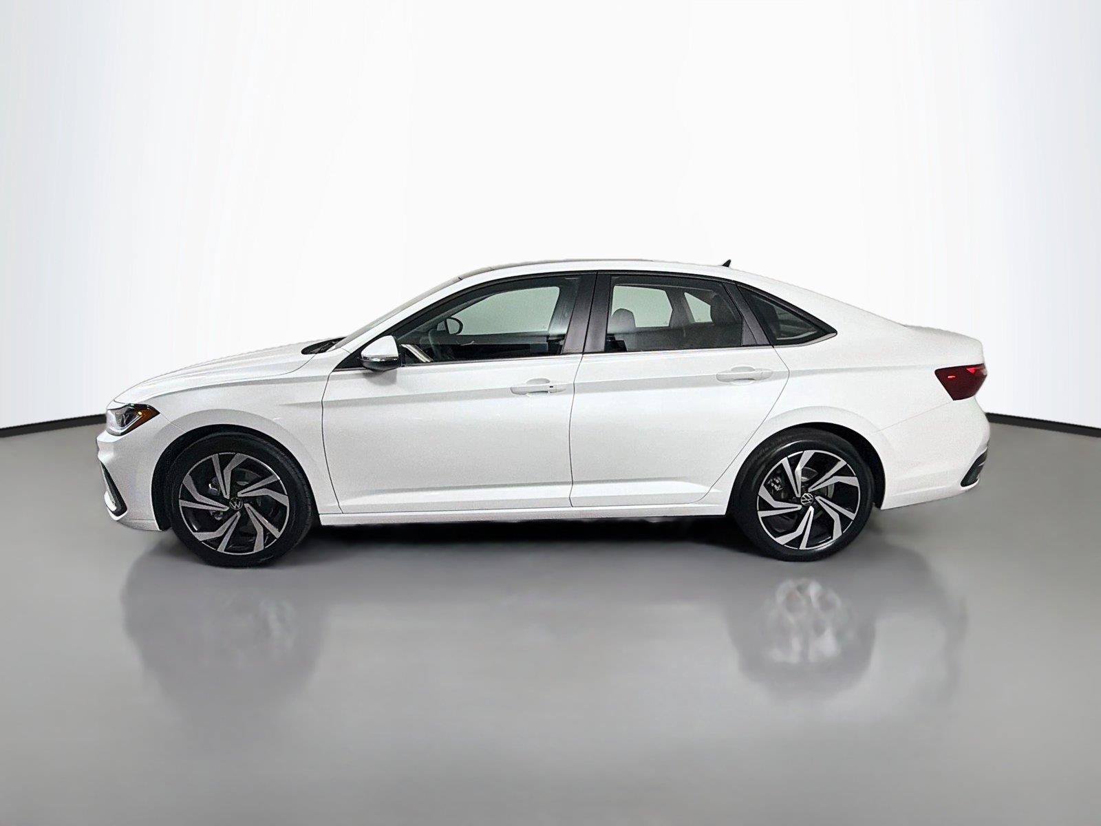New 2027 Volkswagen Jetta SEL FWD image 8