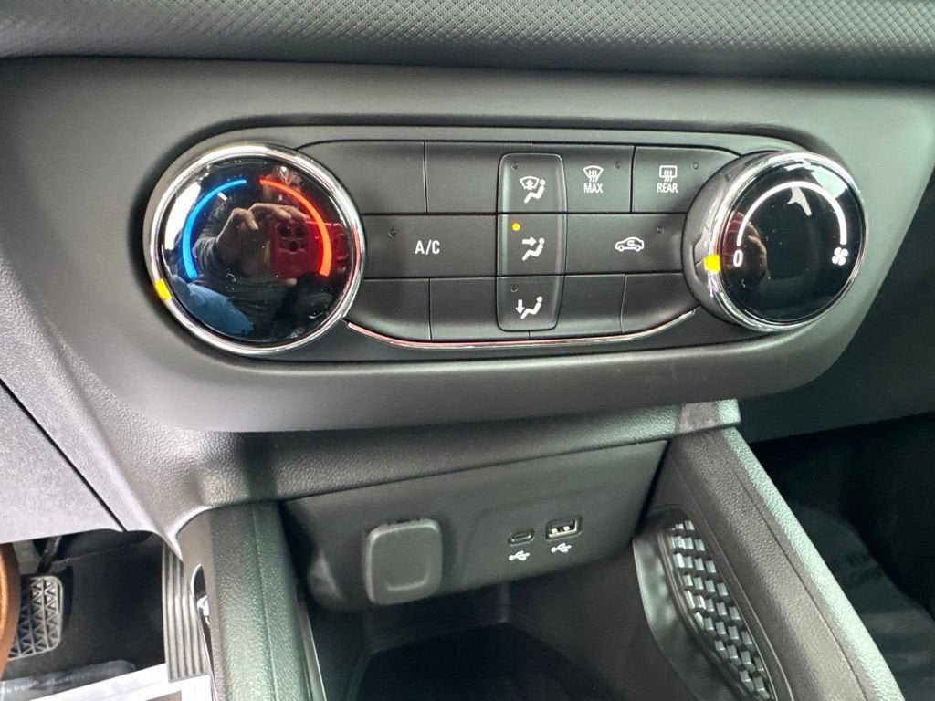 New 2026 Chevrolet TrailBlazer LS w/ LS Convenience Package AWD/4WD image 25