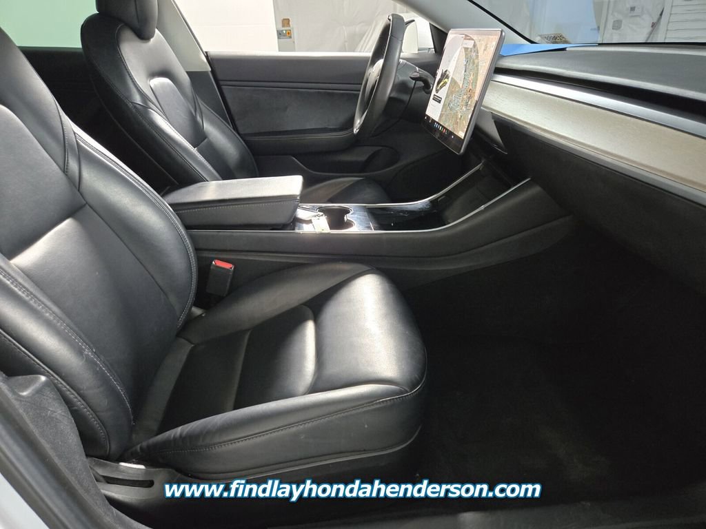 Used 2019 Tesla Model 3 Standard Range RWD image 22