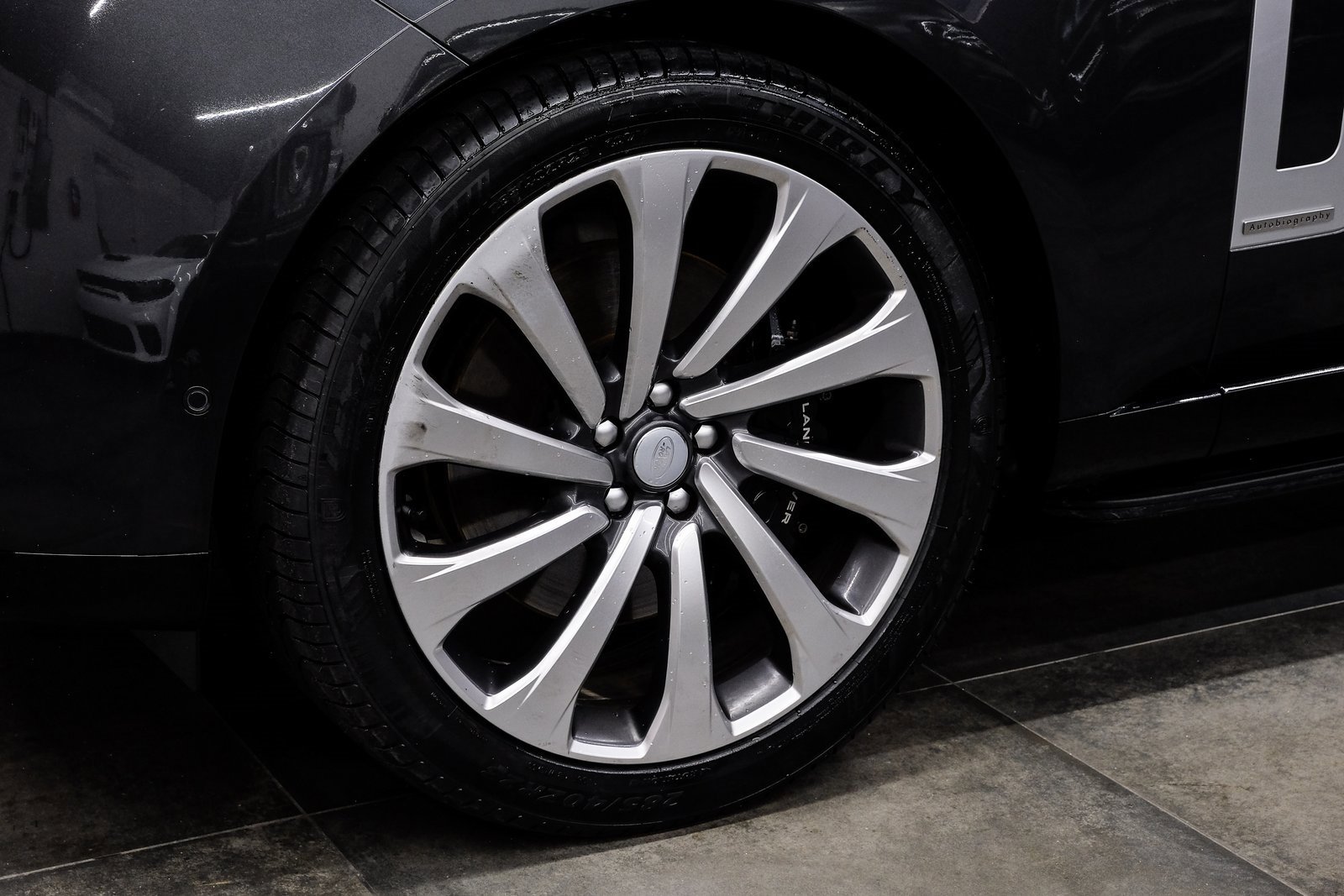 Used 2023 Land Rover Range Rover Autobiography image 61