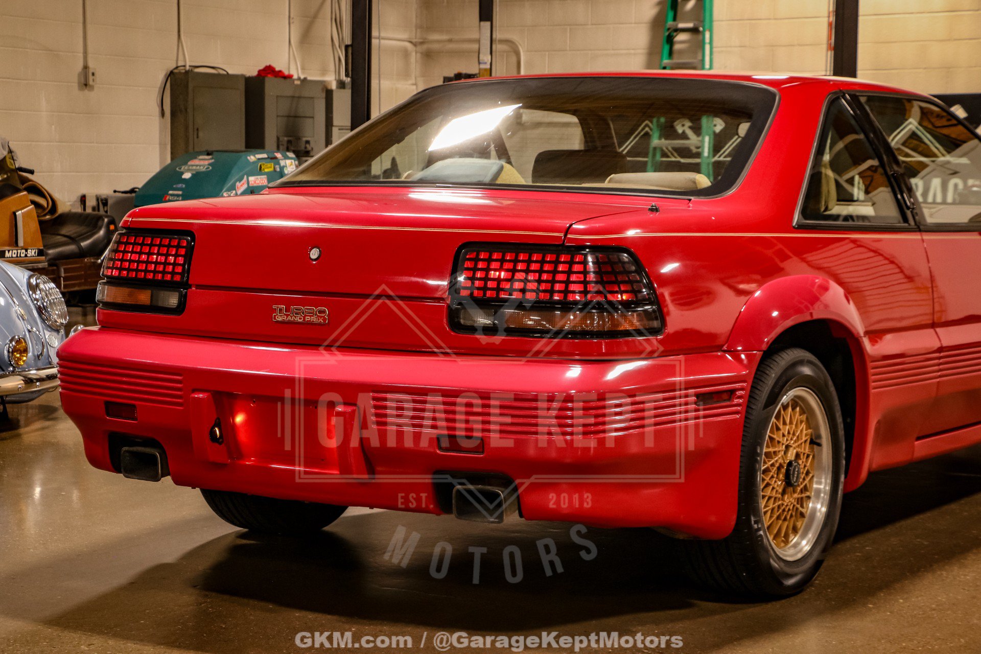 Used 1990 Pontiac Grand Prix SE FWD image 45