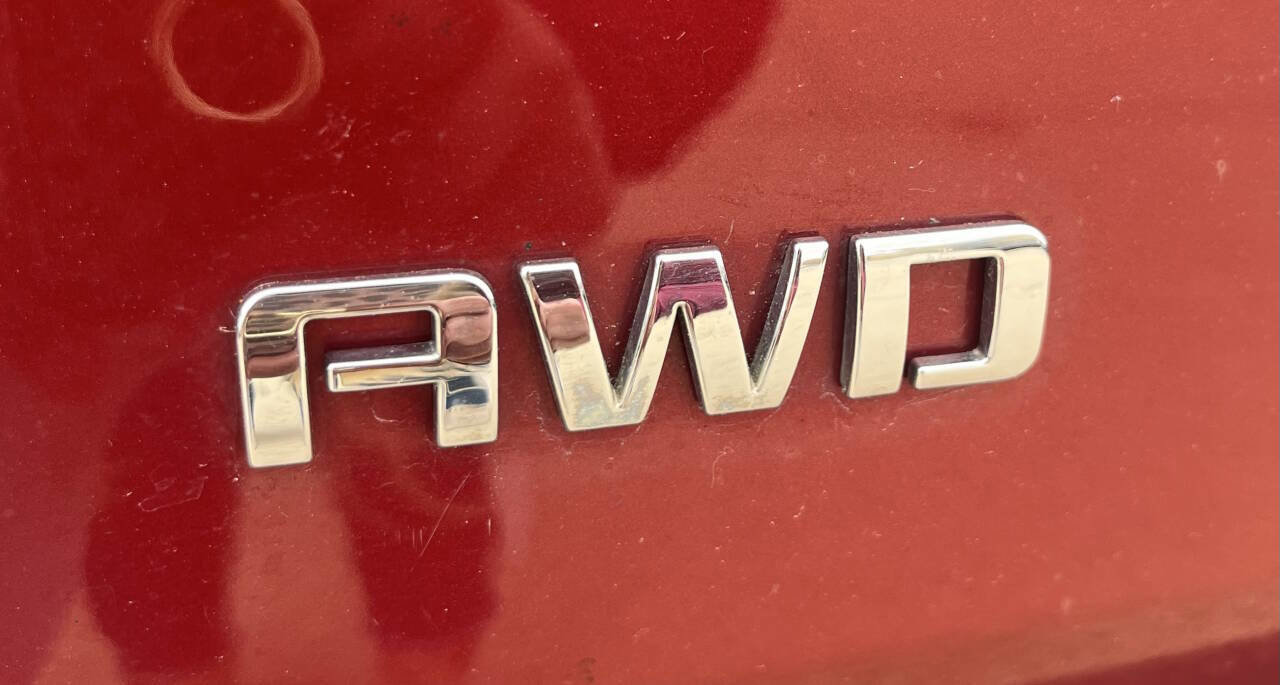 Used 2018 Chevrolet Traverse LT image 23