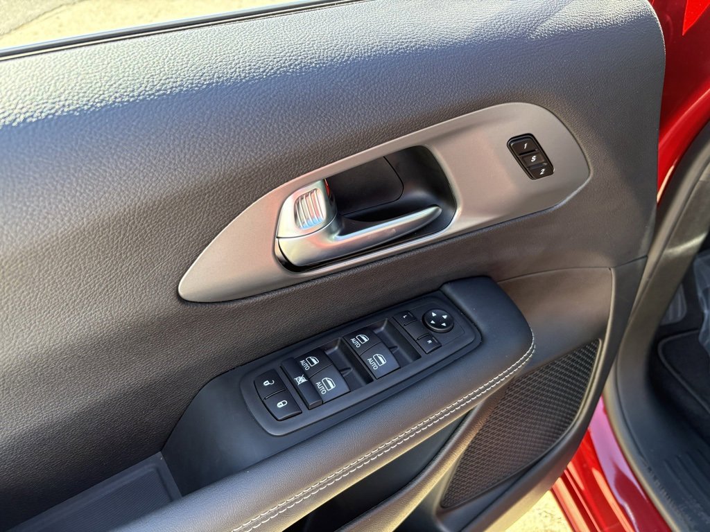 New 2026 Chrysler Pacifica Select image 34