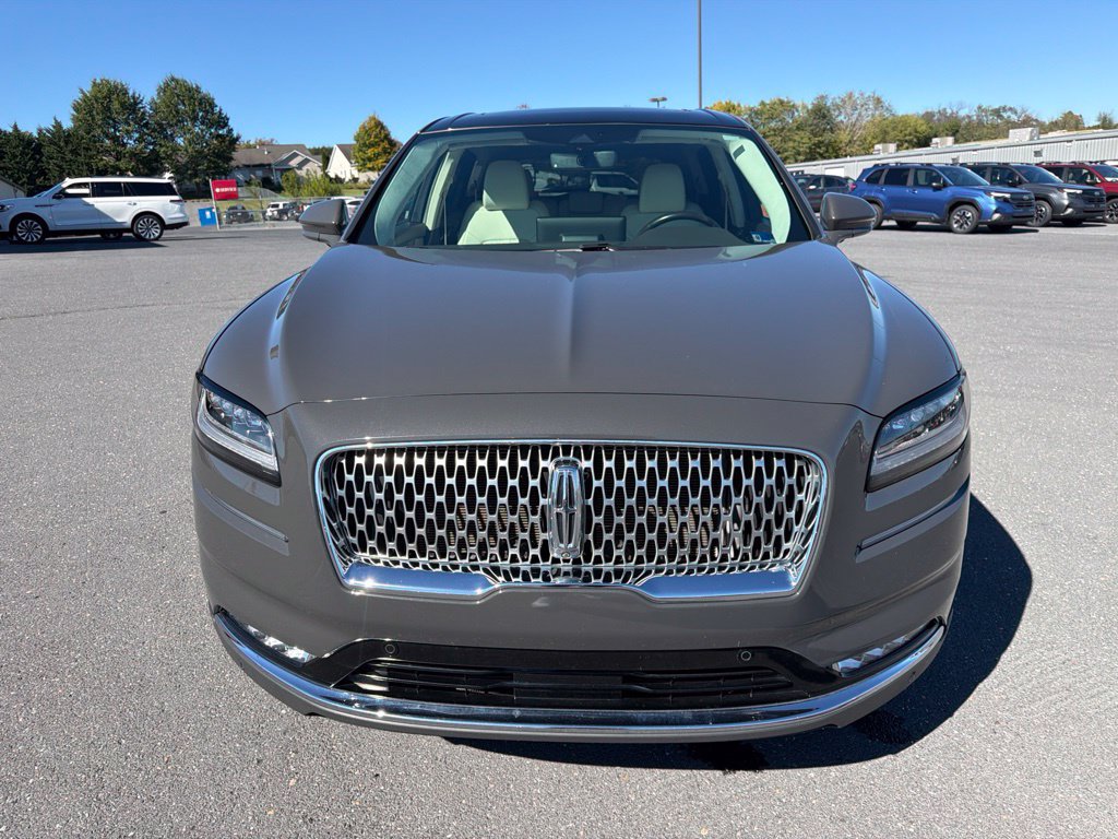 Certified 2022 Lincoln Nautilus Black Label w/ Class II Trailer Tow Package AWD/4WD image 8