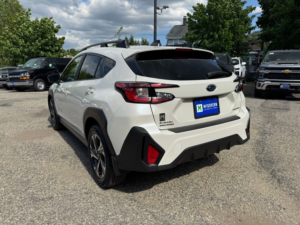 Used 2024 Subaru Crosstrek 2.0i Premium AWD/4WD image 4