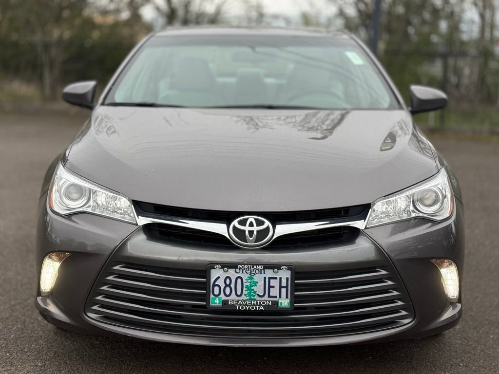 Used 2016 Toyota Camry XLE image 8