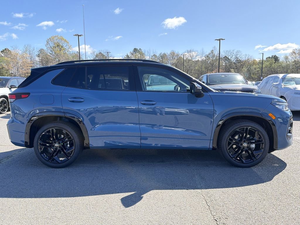 New 2026 Volkswagen Tiguan SE R-Line image 6