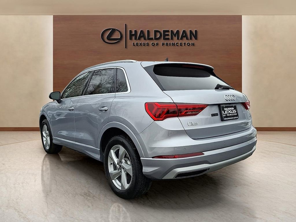 Used 2022 Audi Q3 2.0T Premium Plus w/ Premium Plus Package image 4