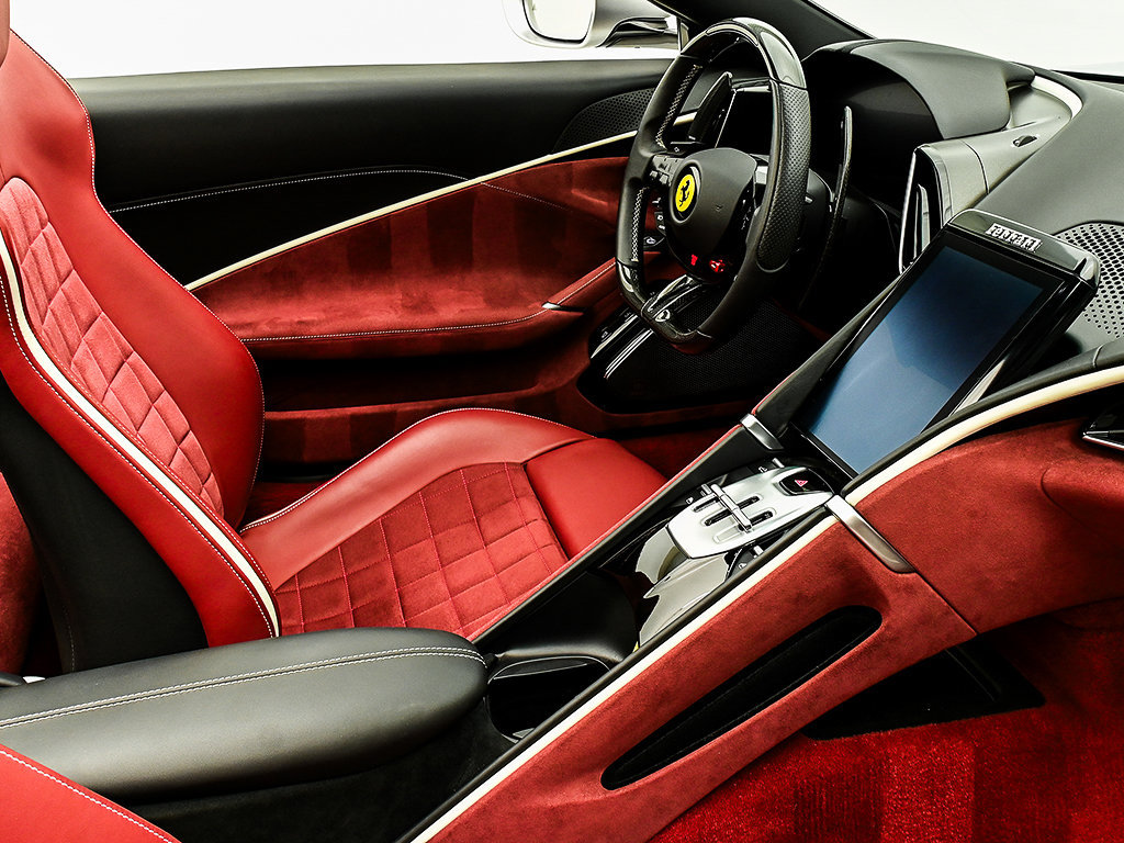 Certified 2025 Ferrari Roma Spider RWD image 19
