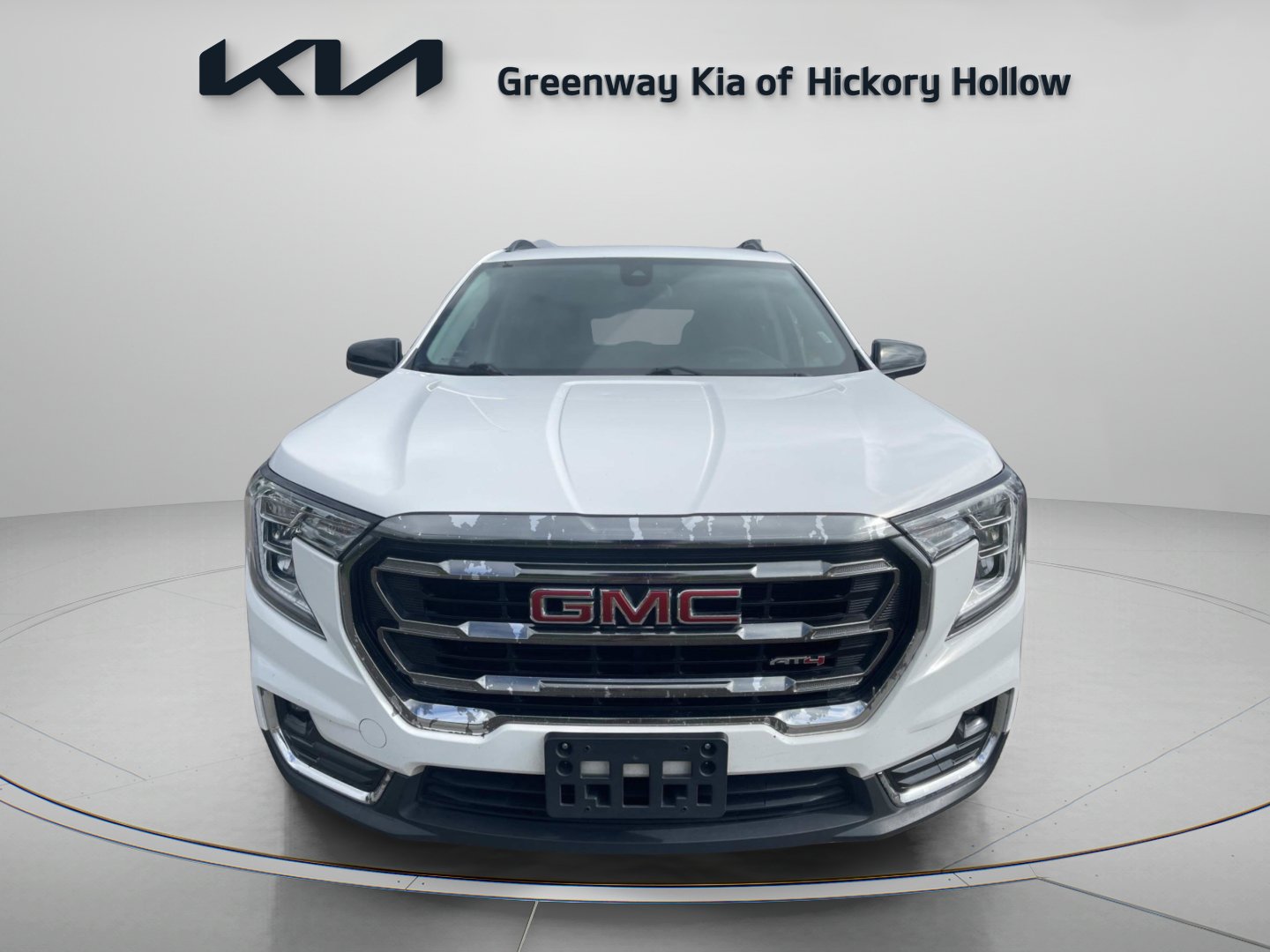 Used 2023 GMC Terrain AT4 AWD/4WD image 2