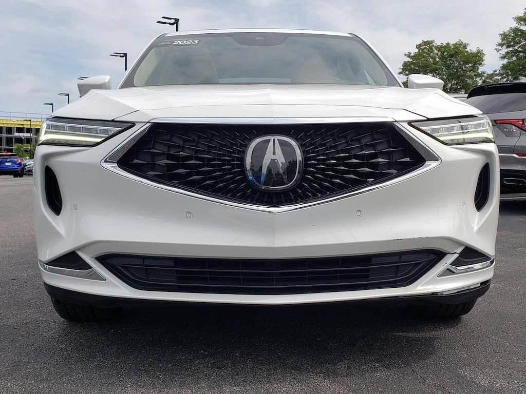 Used 2023 Acura MDX SH-AWD w/ Technology Package image 3