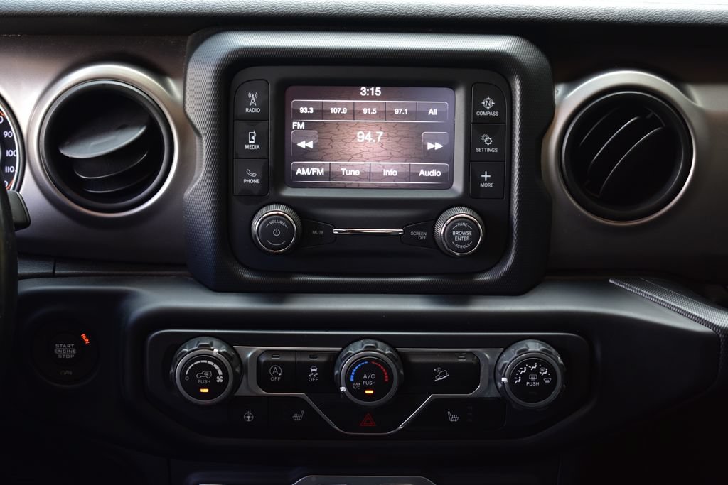 Used 2020 Jeep Wrangler Sport AWD/4WD image 31