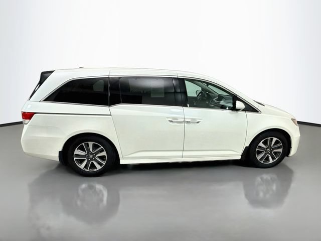 Used 2016 Honda Odyssey Touring Elite image 8