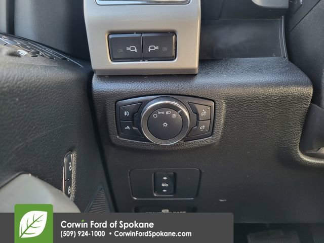 Used 2017 Ford F350 Lariat image 23