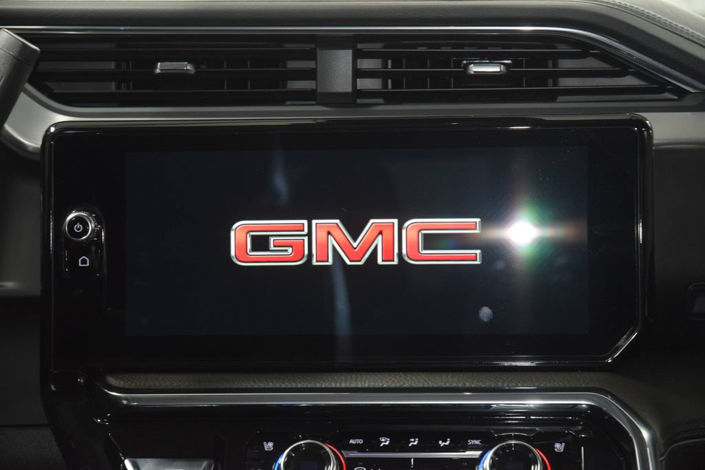 Used 2025 GMC Sierra 3500 Denali w/ Denali Reserve Package AWD/4WD image 32