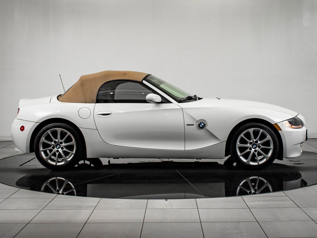 Used 2008 BMW Z4 3.0i image 12