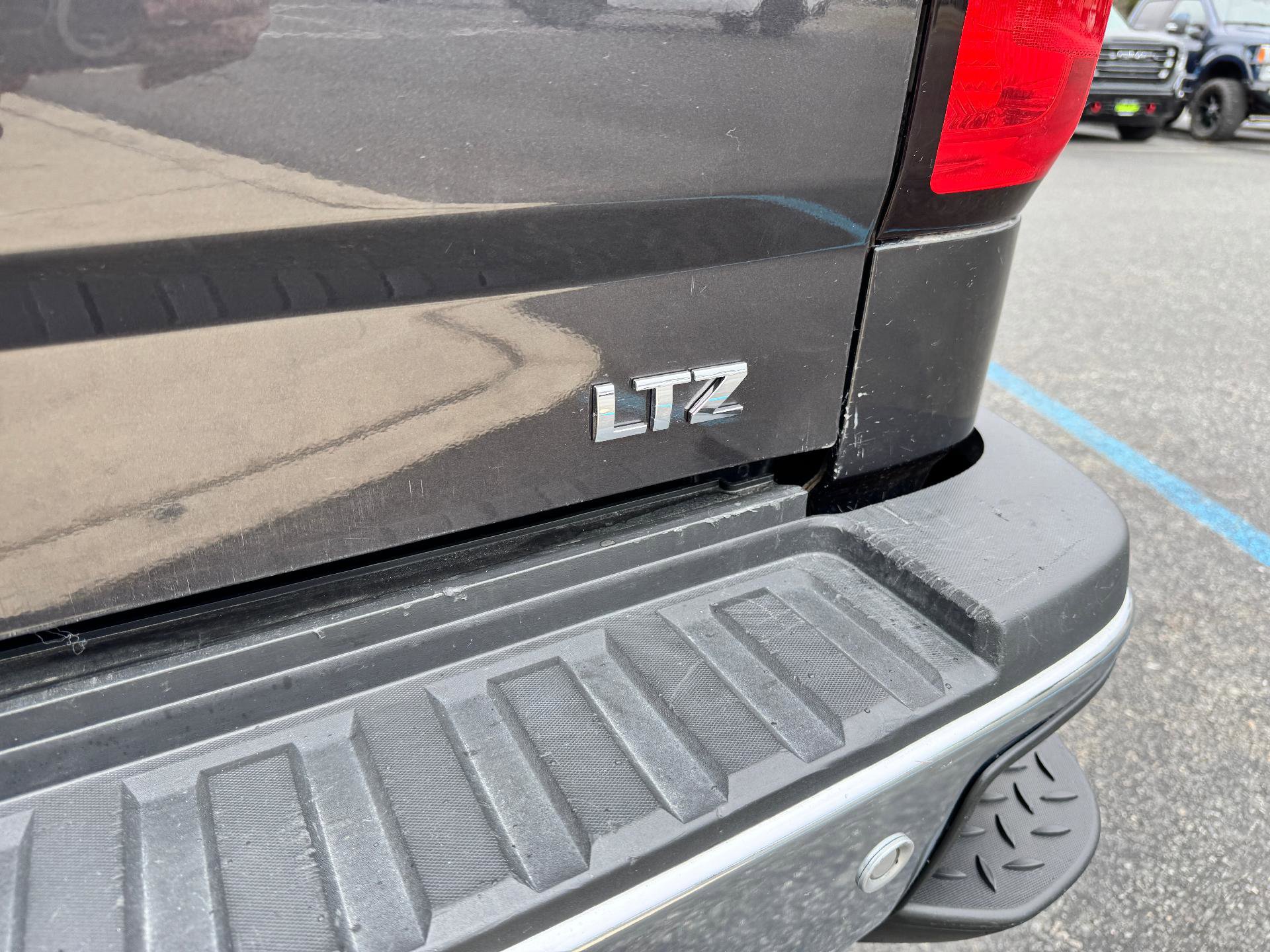 Used 2015 Chevrolet Silverado 2500 LTZ w/ LTZ Plus Package image 43