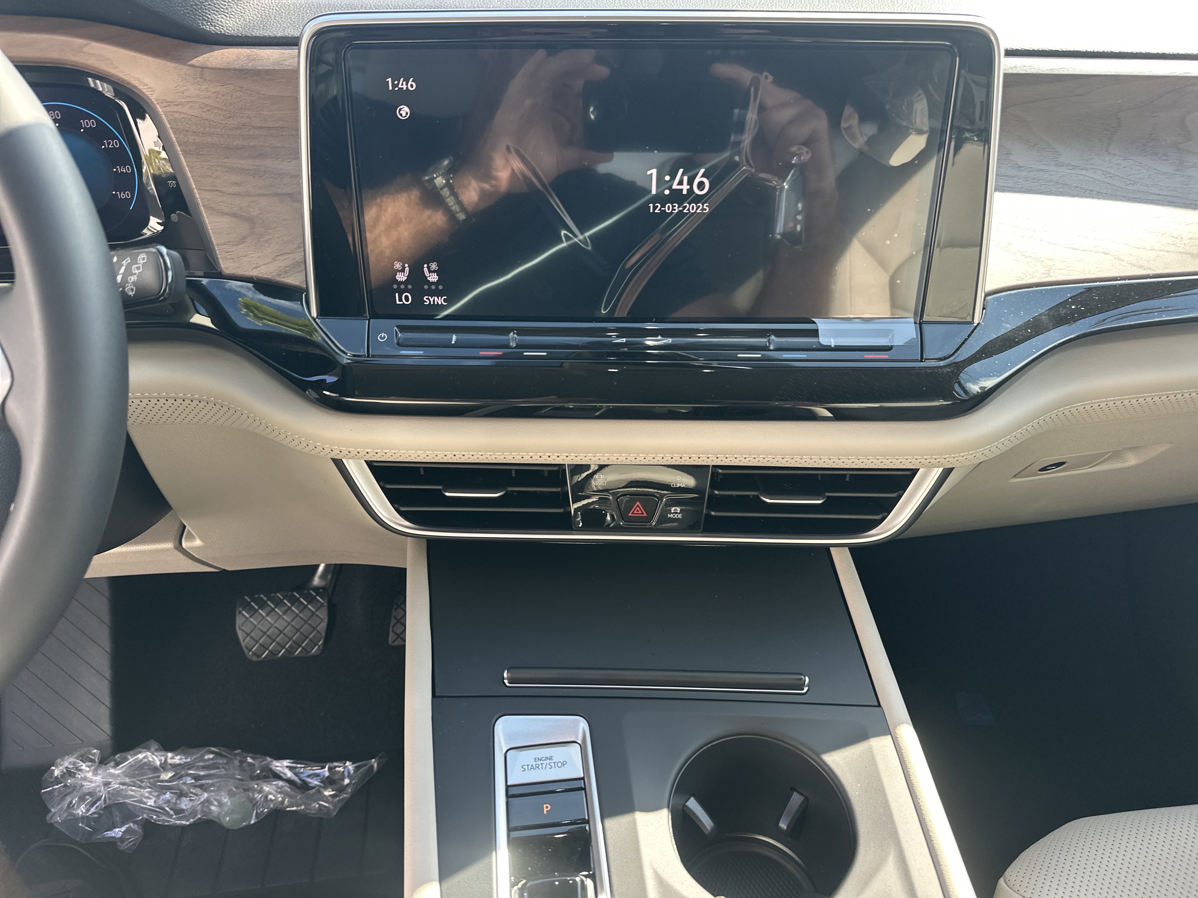 New 2026 Volkswagen Atlas SE image 19