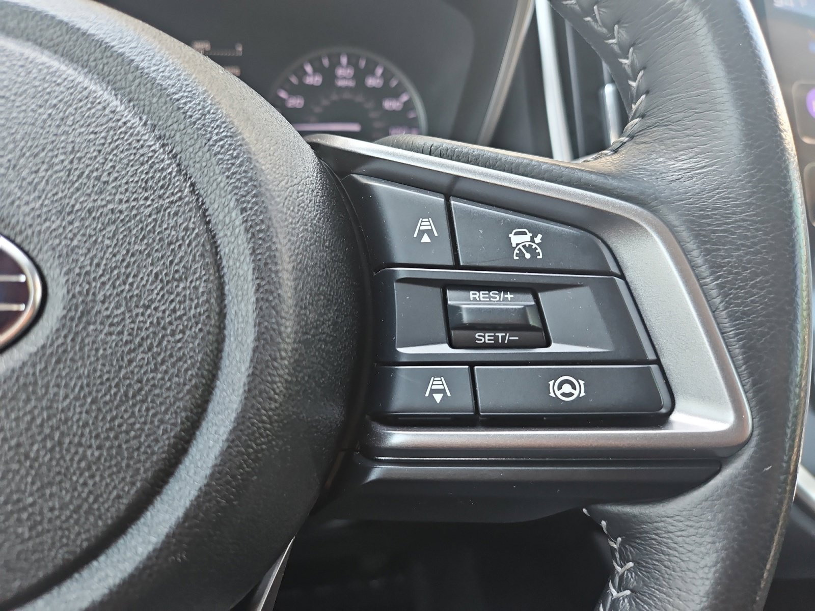 Used 2023 Subaru Ascent Premium w/ Convenience Package AWD/4WD image 27
