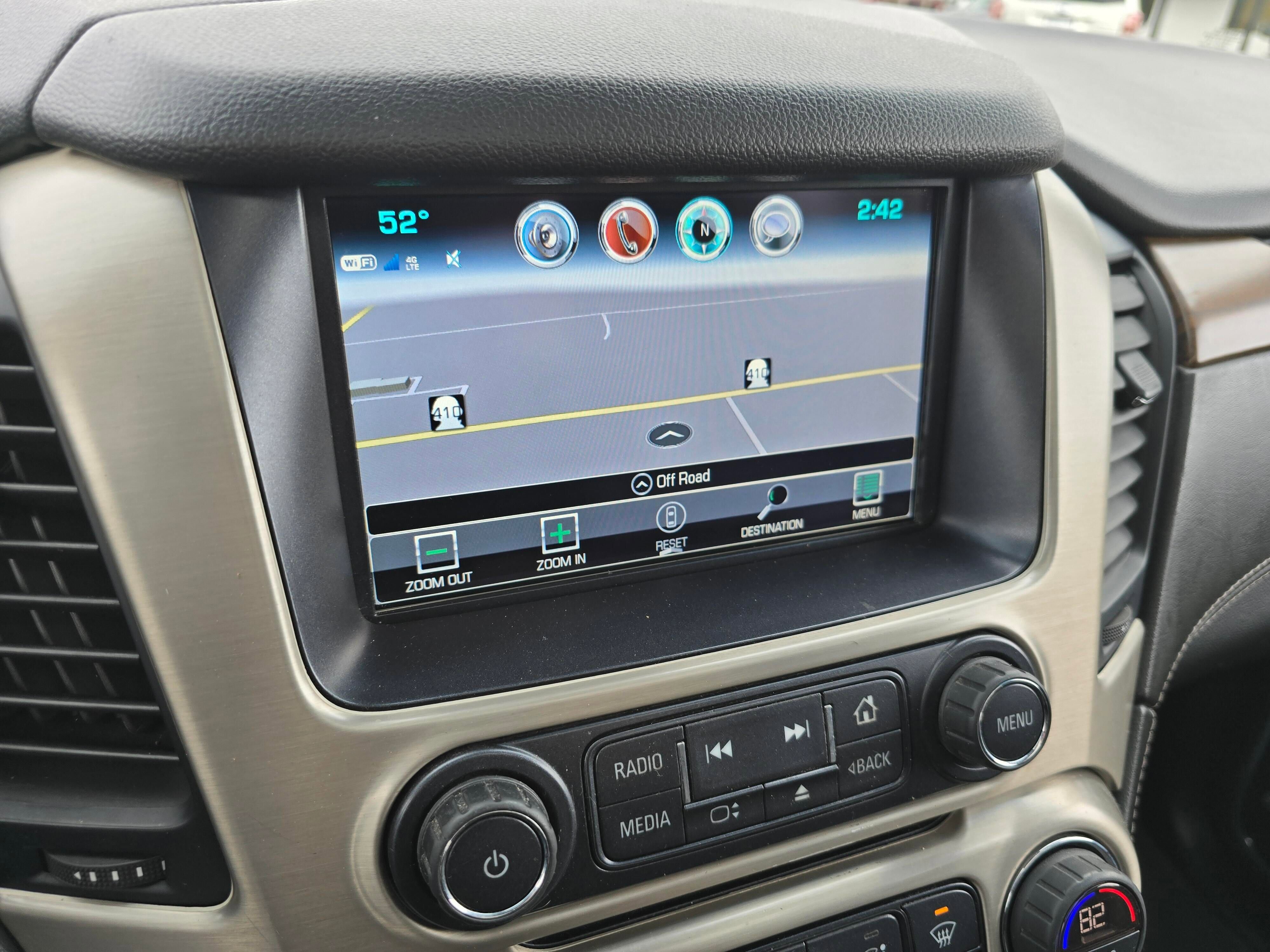 Used 2020 GMC Yukon XL Denali w/ Denali Premium Package image 17