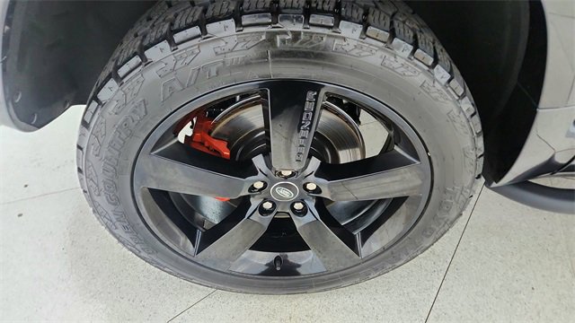 Used 2022 Land Rover Defender 90 X image 53