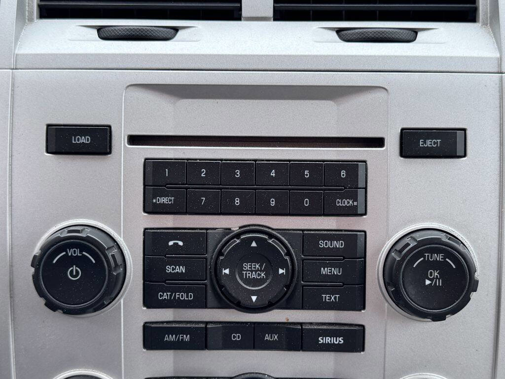 Used 2010 Mercury Mariner Premier image 17