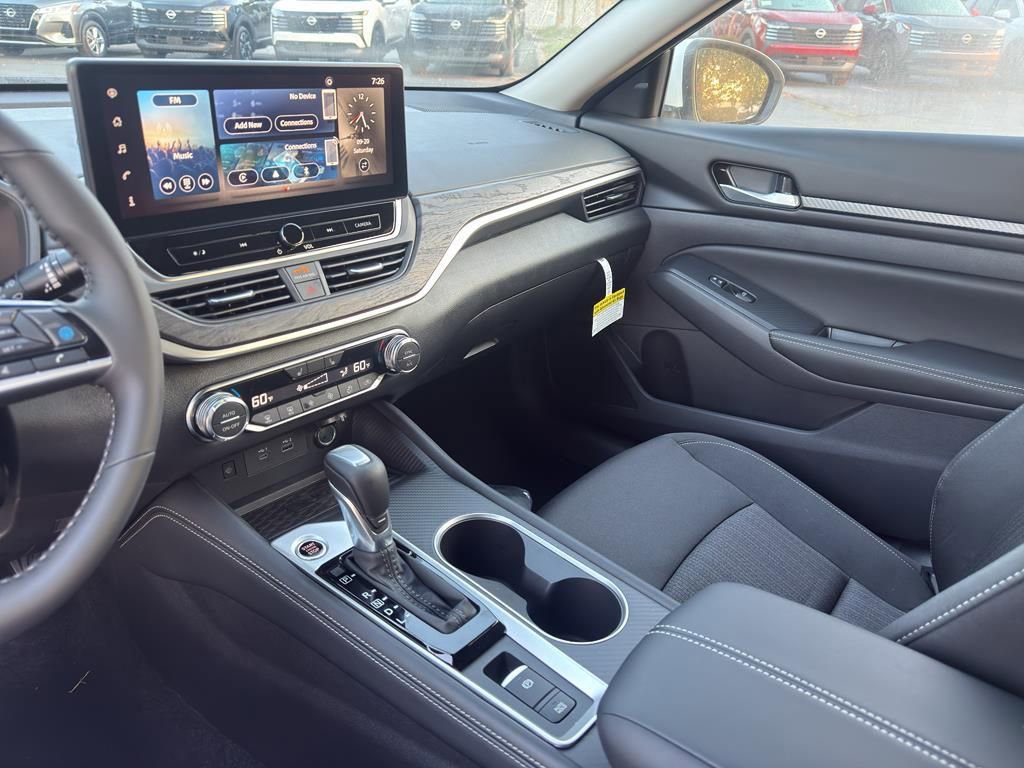 New 2025 Nissan Altima 2.5 SV w/ SV Premium Package image 22