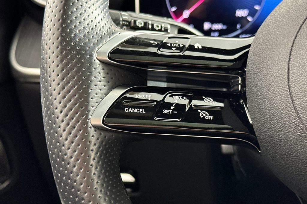 Certified 2023 Mercedes-Benz GLC 300 4MATIC image 31