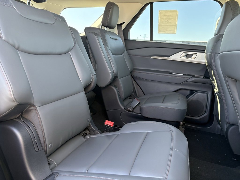 New 2026 Ford Explorer Active image 33