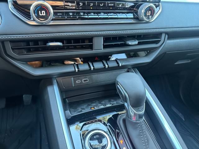 New 2025 Chevrolet Colorado LT w/ LT Convenience Package image 28