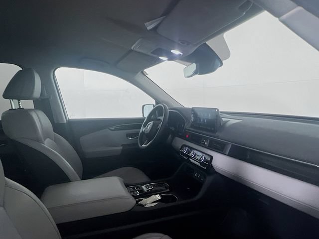 Certified 2025 Honda Pilot EX-L image 10