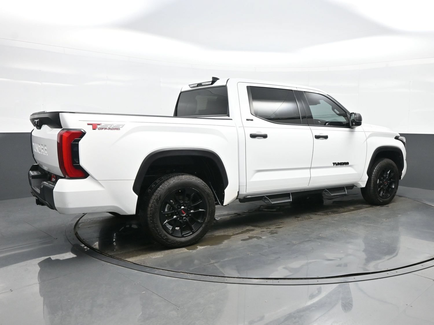 Used 2023 Toyota Tundra SR5 AWD/4WD image 6