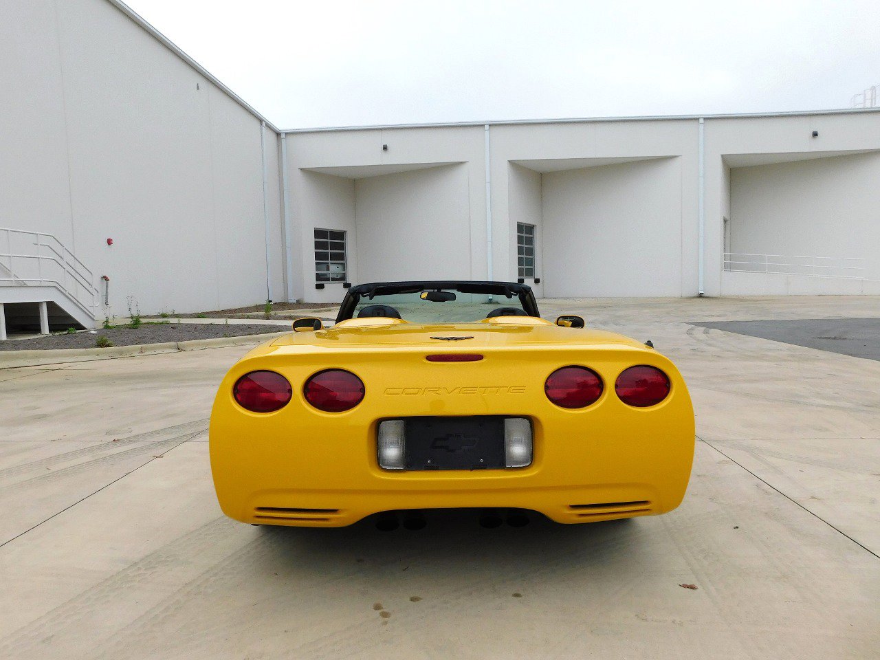 Used 2000 Chevrolet Corvette Convertible w/ Memory Pkg image 9