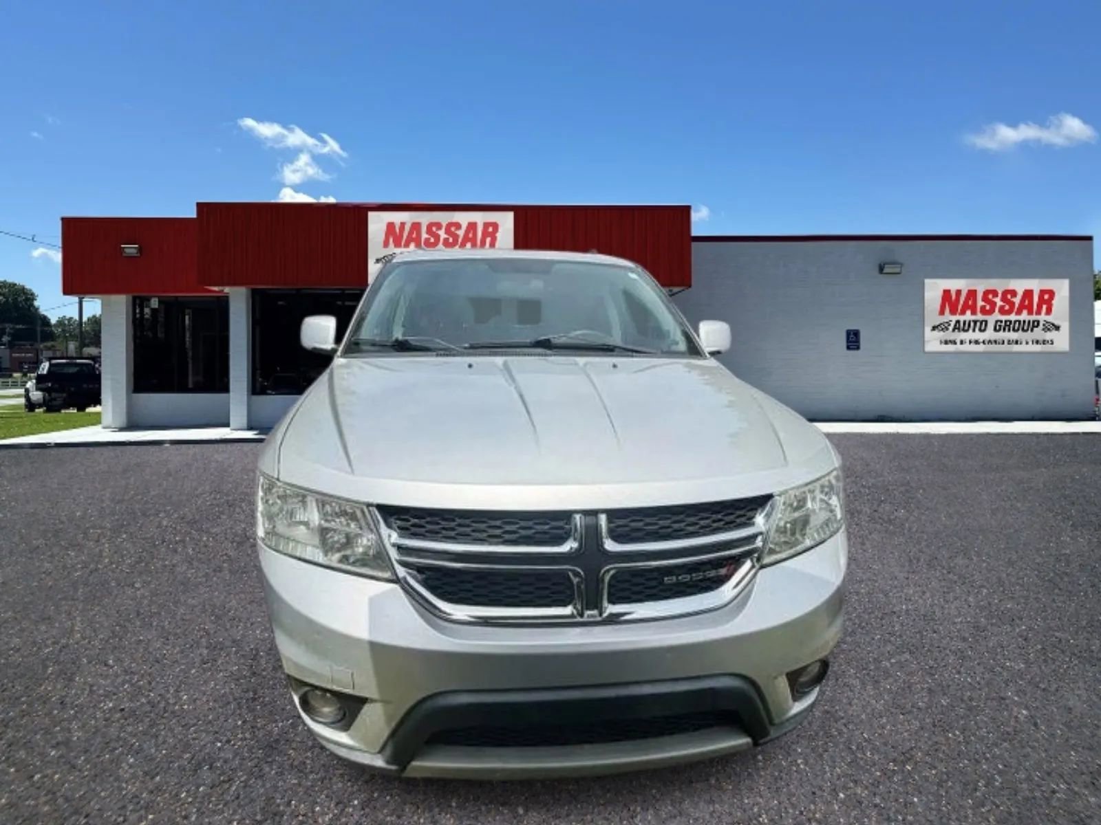 Used 2013 Dodge Journey SXT w/ Flexible Seating Group image 1
