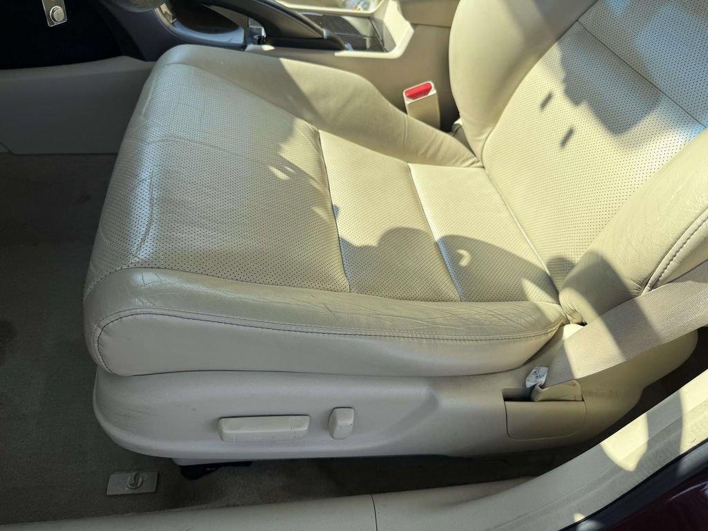 Used 2012 Acura TSX Sedan FWD image 11