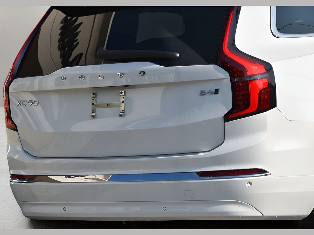 New 2026 Volvo XC90 B6 Plus w/ Protection Package Premier image 30