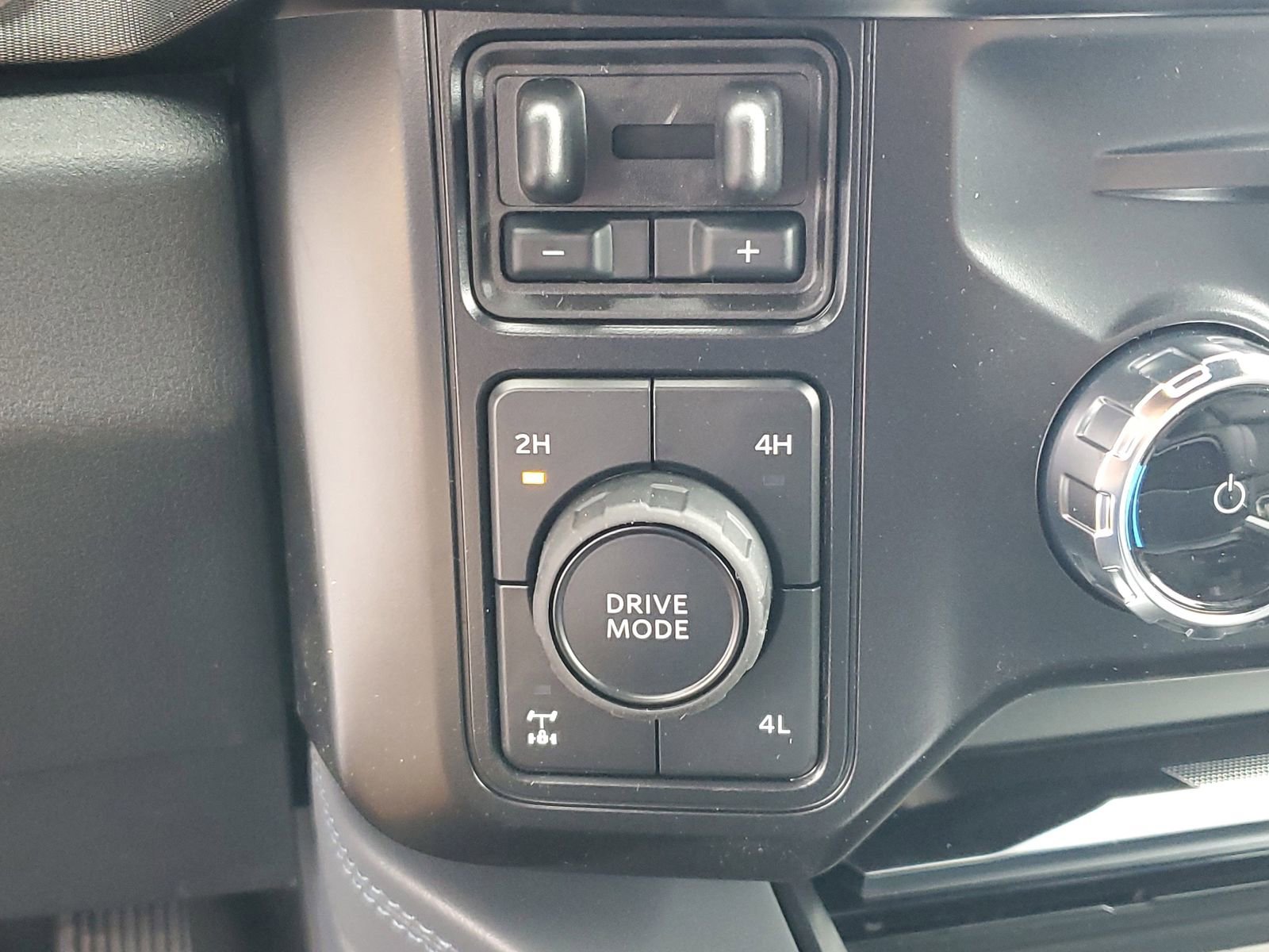 New 2026 Ford F350 Platinum image 27