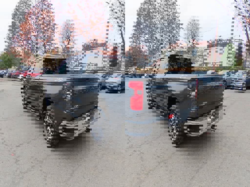 Used 2020 Chevrolet Silverado 1500 LT w/ All-Star Edition image 4