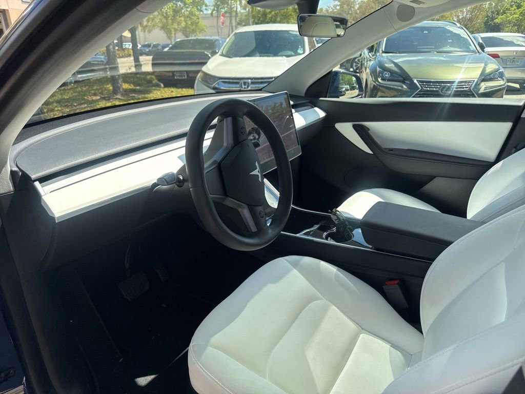 Used 2021 Tesla Model Y Long Range image 15