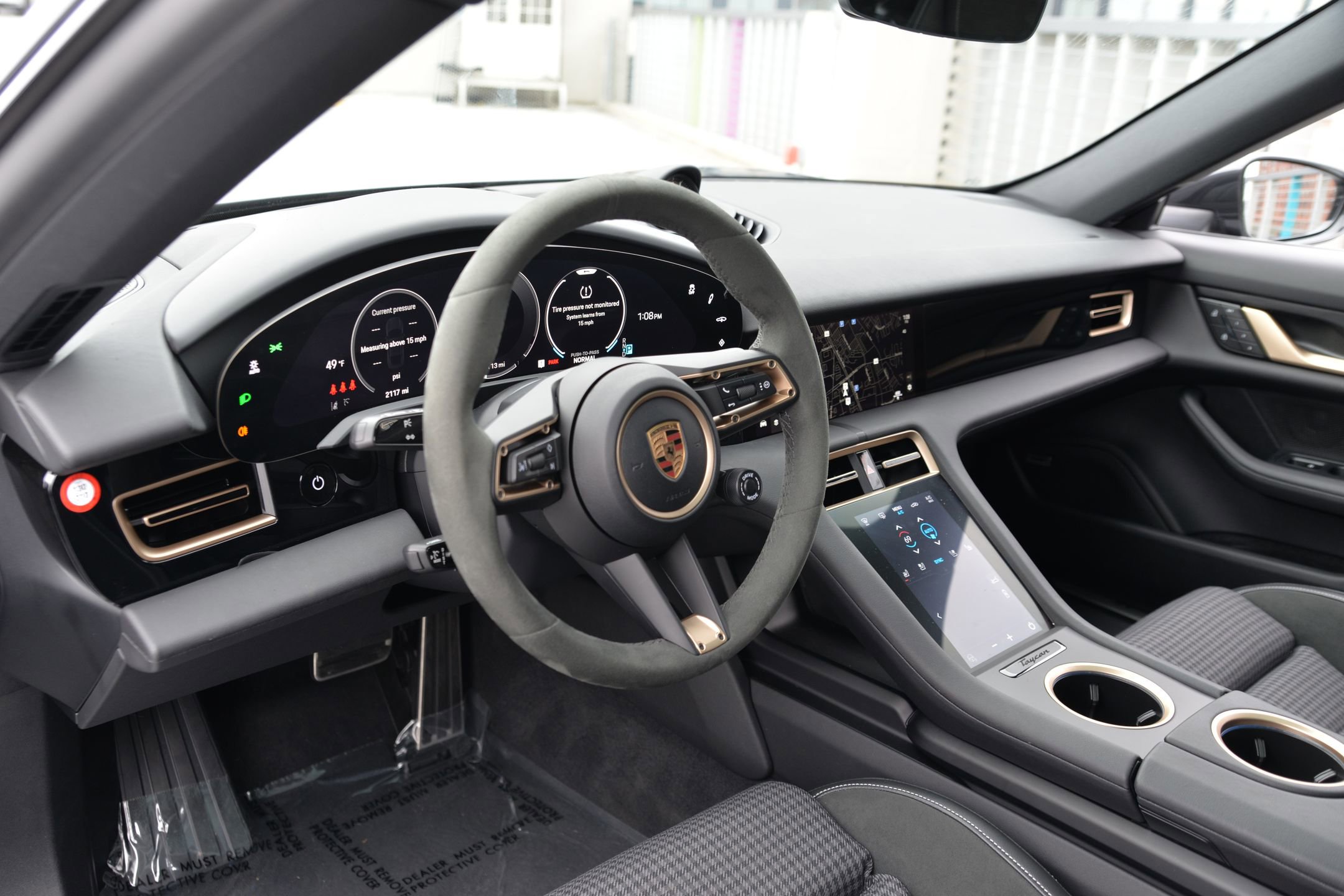 Certified 2025 Porsche Taycan 4S image 4