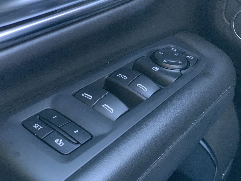 Certified 2024 Chevrolet Suburban LT image 21