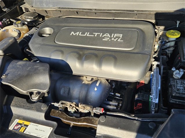 Used 2017 Jeep Cherokee Latitude w/ Comfort/Convenience Group image 25