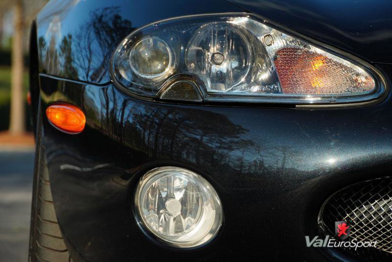 Used 2003 Jaguar XK8 Convertible image 20