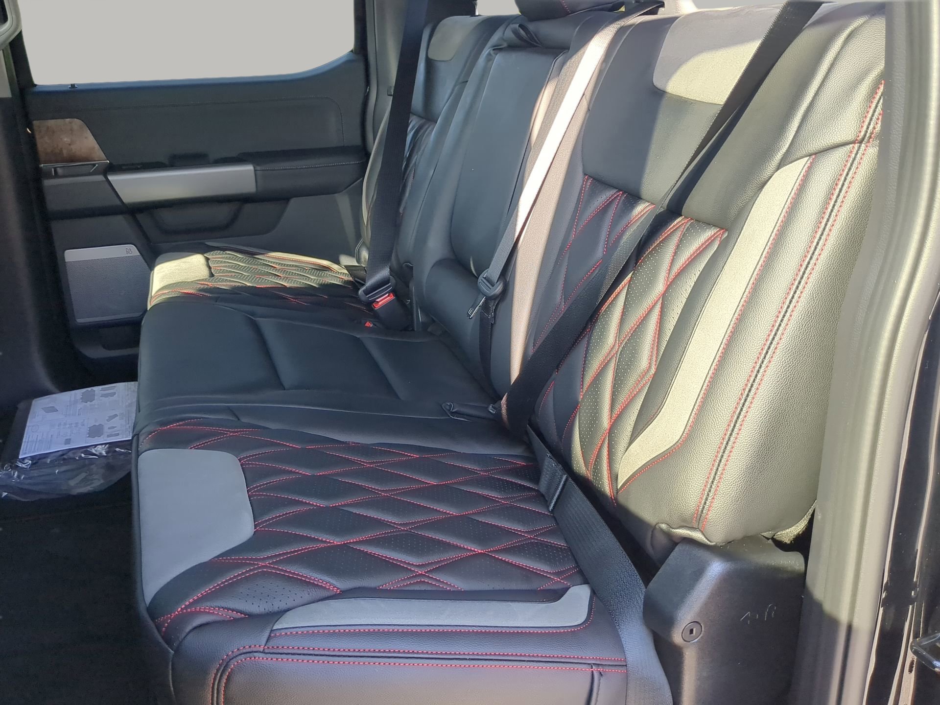 New 2026 Ford F250 Lariat w/ Black Appearance Package image 49