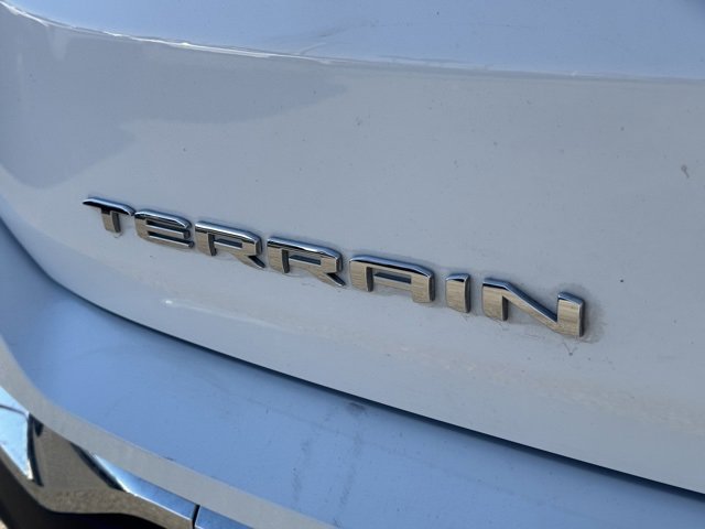 Used 2024 GMC Terrain SLT image 9
