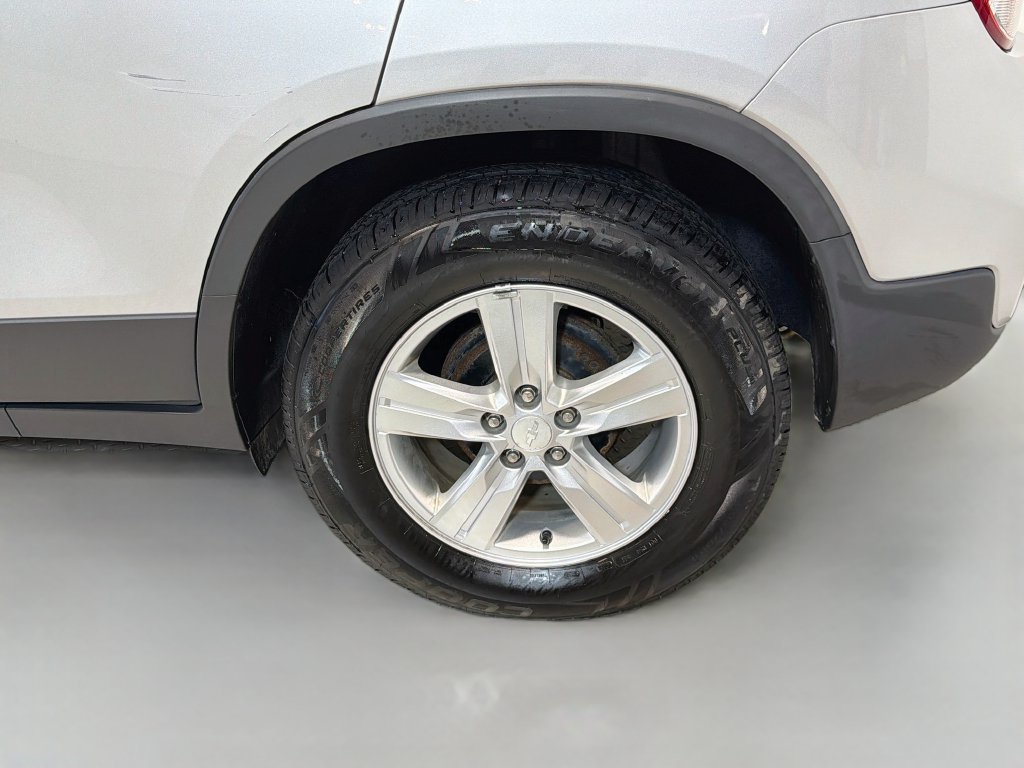 Used 2019 Chevrolet Trax LT w/ LT Convenience Package FWD image 29