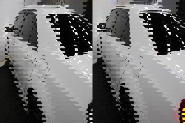 Used 2019 Chrysler 300 Touring w/ Sport Appearance Package image 9