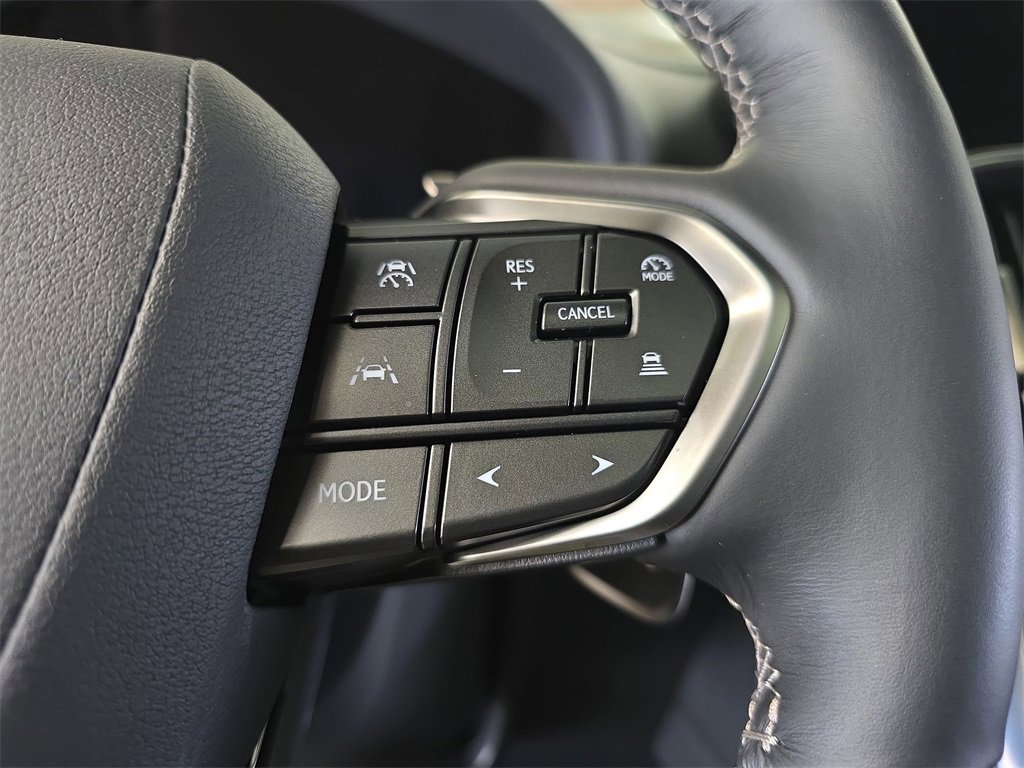 Certified 2025 Lexus LX 600 4WD w/ Luxury Package image 21