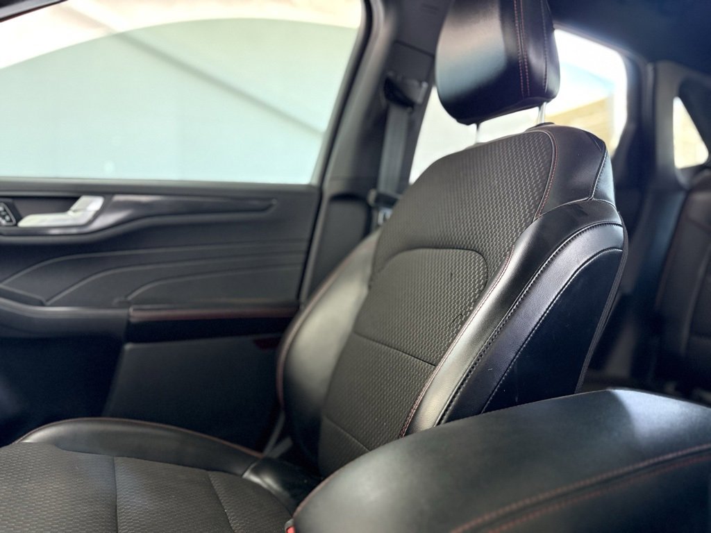 Used 2023 Ford Escape ST-Line Select w/ Tech Pack #2 image 26